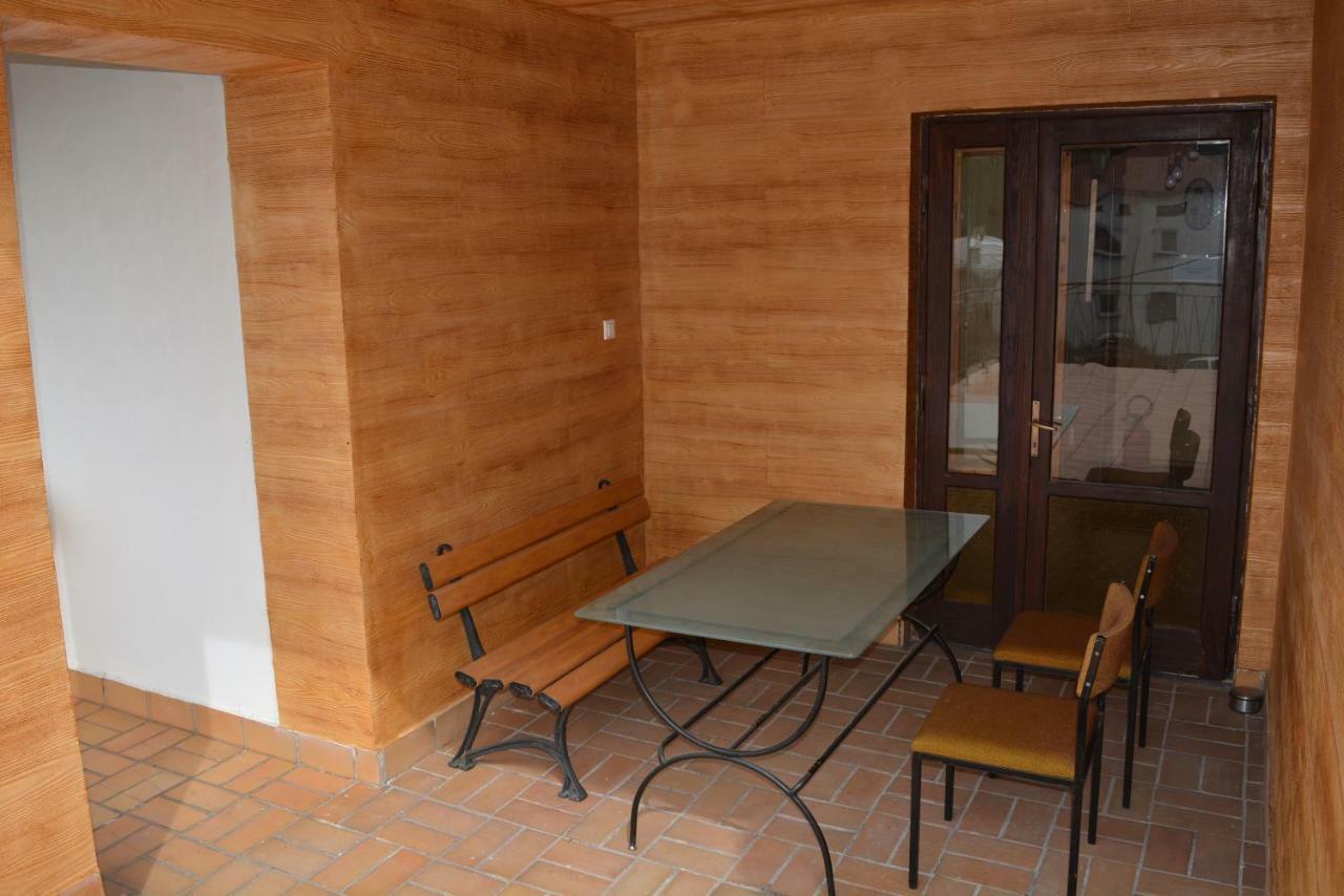 Pokoje Goscinne Bartek Iwonicz-Zdrój Exterior foto